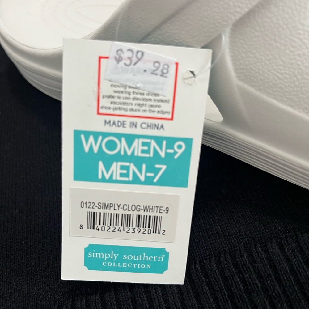 Simply Southern White Clog Shoes Size 9 New! - Picture 5 of 5